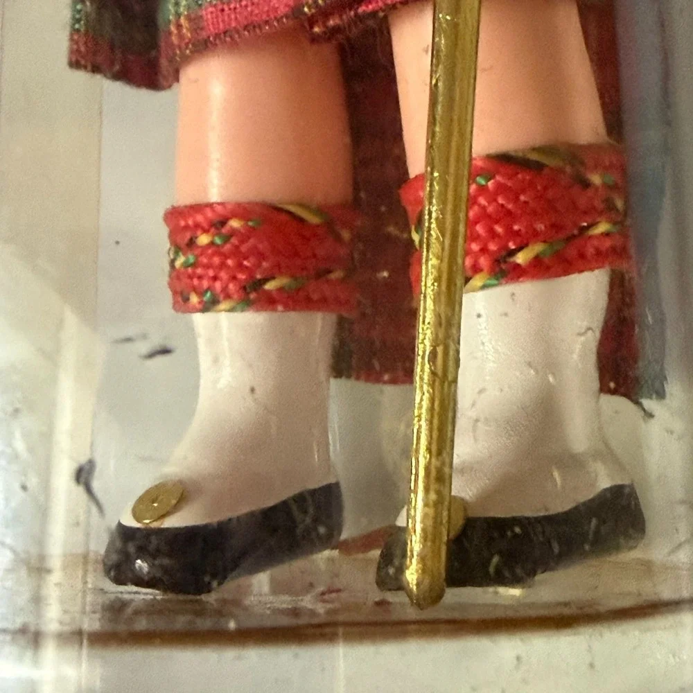 Vintage‎ Royal Scots Doll with White Bearskin 6.5